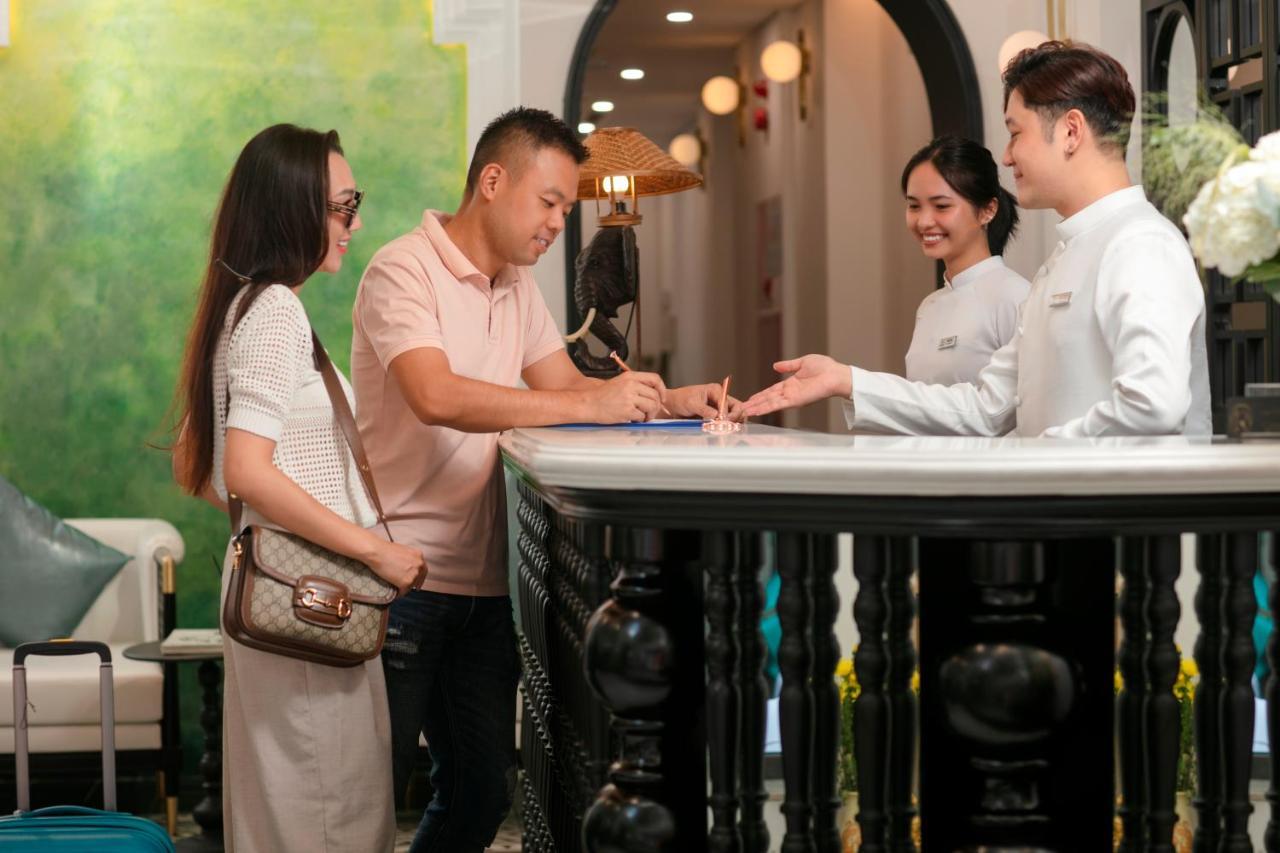 Hotel De Rond Hanoi Buitenkant foto